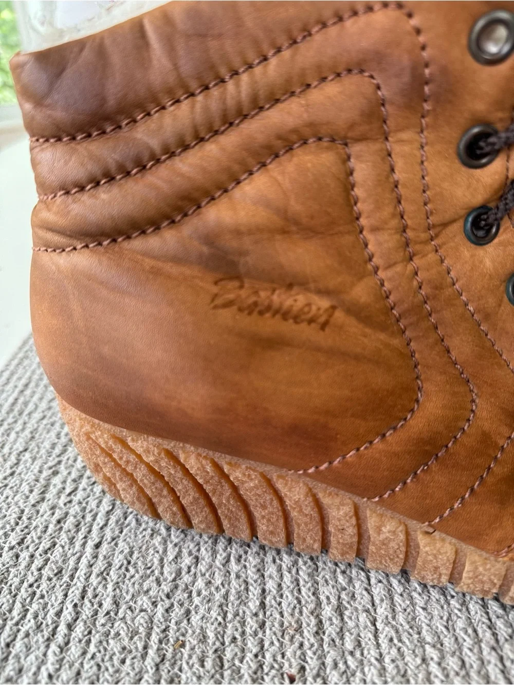 Vintage Banff Bastian Husky Leather Snow Boots